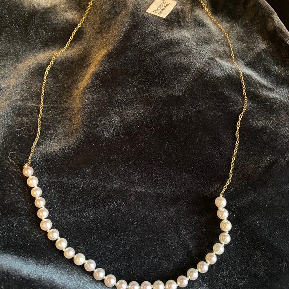 NWT-Cultured Akoya strand Pearl Necklace. Perfect for Christmas! - Picture 5 of 7